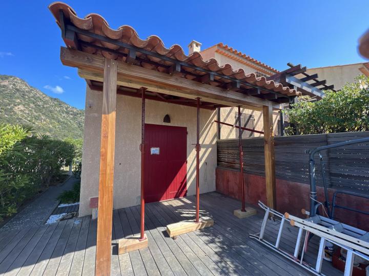 Meubles en bois sur mesure à Hyères